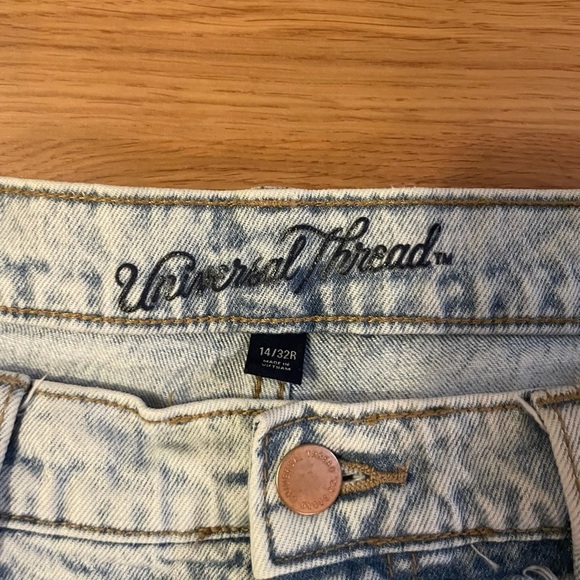 Universal Thread Vintage Straight jeans, size 14 - Picture 5 of 5